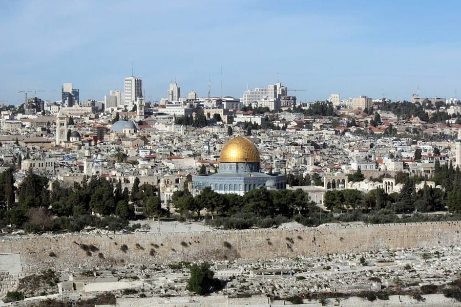 al-aqsa-mosque അല്-അഖ്സ മസ്ജിദ് വളപ്പിലേക്ക് ഇസ്രായേല് മന്ത്രി കടന്നു കയറിയതിൽ വ്യാപക പ്രതിഷേധം.