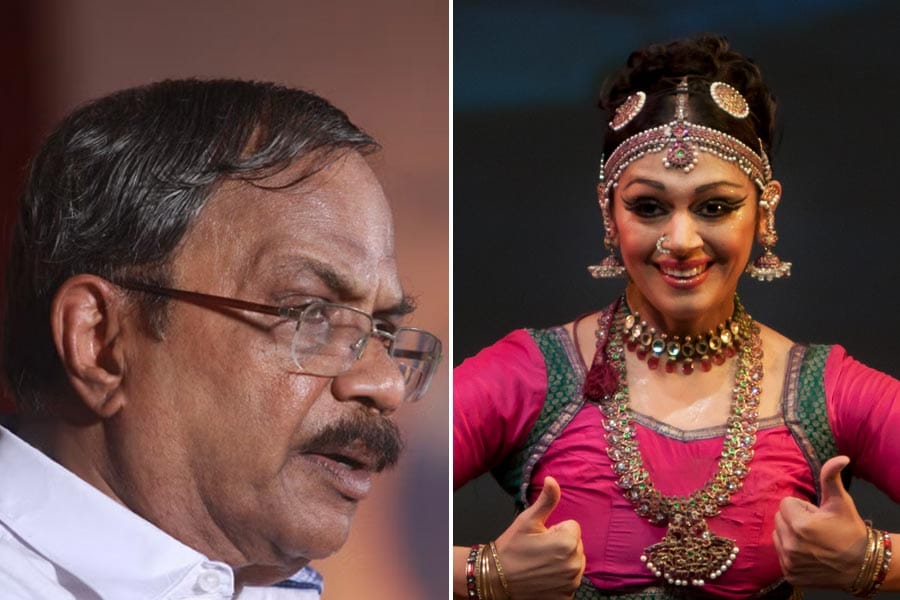 എംടിക്ക് പത്മവിഭൂഷൺ; ഡോ.ജോസ് ചാക്കോ പെരിയപ്പുറം, ശ്രീജേഷ്, ശോഭന എന്നിവർക്ക് പത്മഭൂഷൺ.