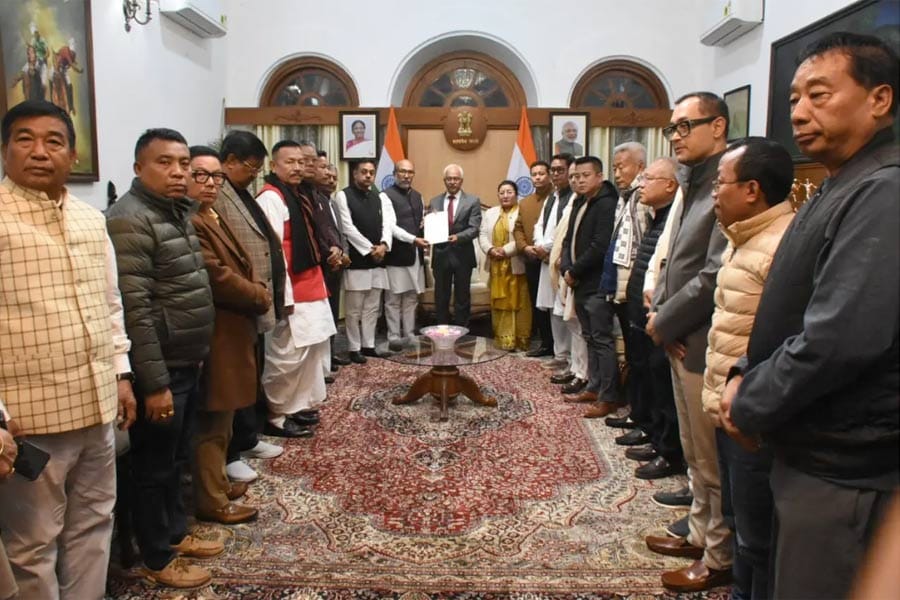 മണിപ്പുര്‍ മുഖ്യമന്ത്രി ബിരേന്‍ സിങ് രാജിവെച്ചു; തിരക്കിട്ട നീക്കങ്ങളുമായി ബിജെപി.