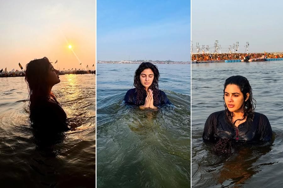 കുംഭമേളയിൽ പങ്കെടുത്ത് ​ഗം​ഗയിൽ പുണ്യ സ്നാനം ചെയ്ത് നടി സംയുക്ത മേനോൻ.