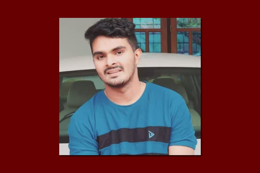 ബന്ധുക്കളായ 5 പേരെ യുവാവ്‌ കൊലപ്പെടുത്തി.