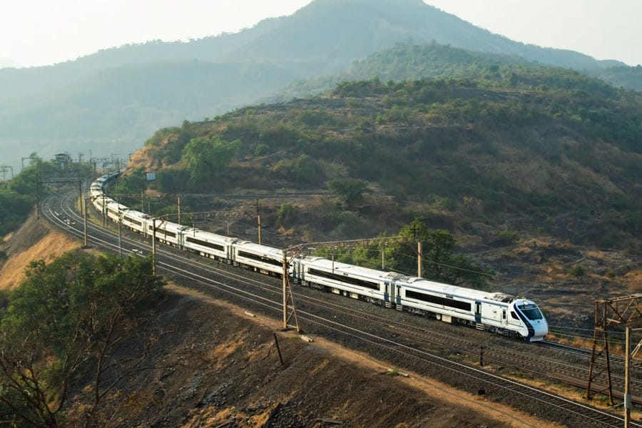 vande-bharat-train വന്ദേഭാരത് സ്ലീപ്പർ ട്രെയിനുകൾ