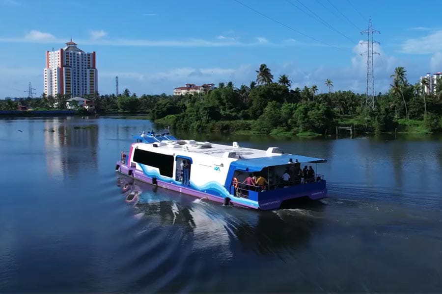 ചരിത്രമുറങ്ങുന്ന മട്ടാഞ്ചേരിക്ക് സന്തോഷ വാർത്ത; വാട്ടർ മെട്രോ എത്തുന്നു, സർവീസ് അടുത്ത മാസം അവസാനത്തോടെ.
