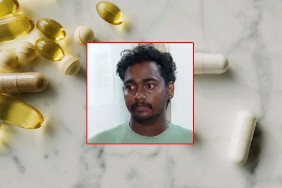 drug-UP-person-arrested സ്കൂൾ കുട്ടികളെ ലക്ഷ്യമാക്കി കഞ്ചാവ് മിഠായികൾ; പ്രതി പിടിയിൽ