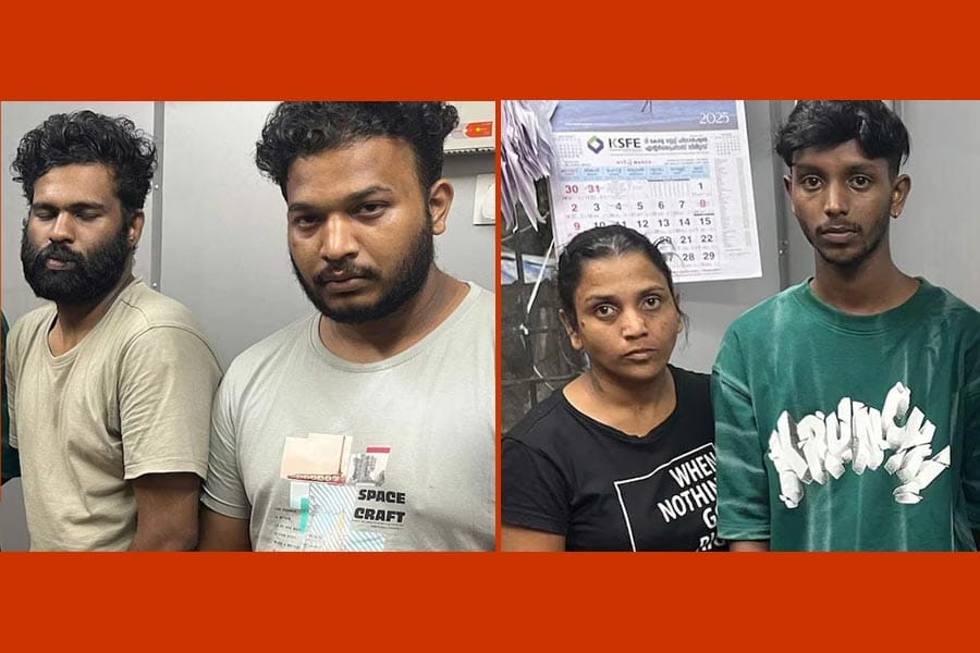 വാളയാറിൽ എംഡിഎംഎയുമായി അമ്മയും മകനും അമ്മയുടെ സുഹൃത്തുക്കളും പിടിയിലായി.