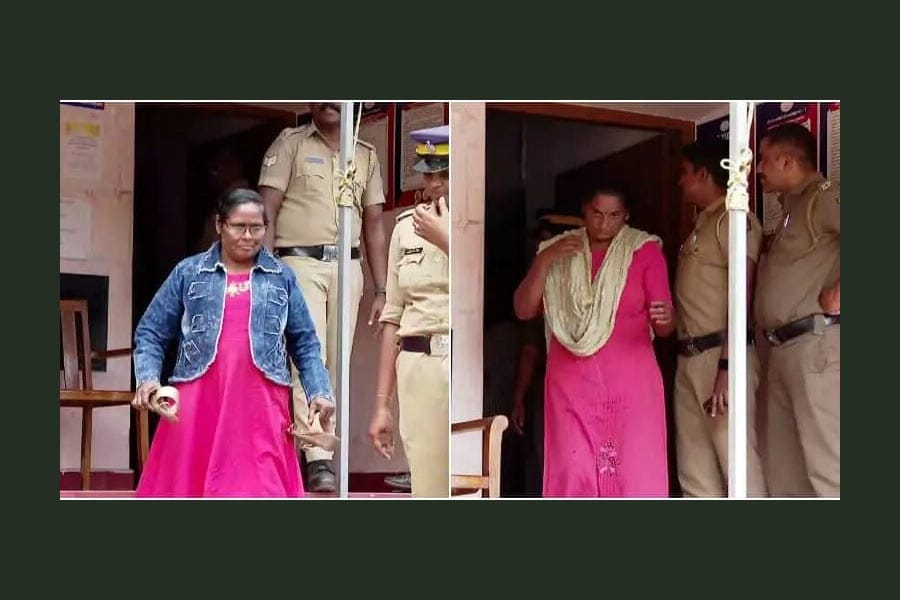 സൈനികന്റെ പരാതിയിൽ അമ്മ അറസ്റ്റിൽ