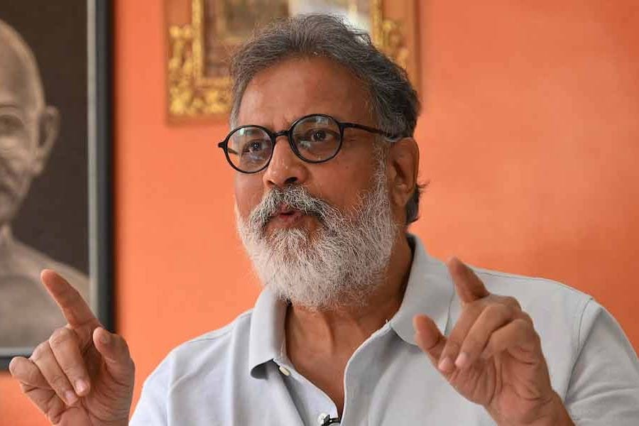 tushar-gandhi തുഷാർ ഗാന്ധിക്കെതിരെ ആർഎസ്എസ് നടത്തിയത് പരസ്യമായ കടന്നാക്രമണമെന്ന് മുഖ്യമന്ത്രി പിണറായി വിജയൻ.