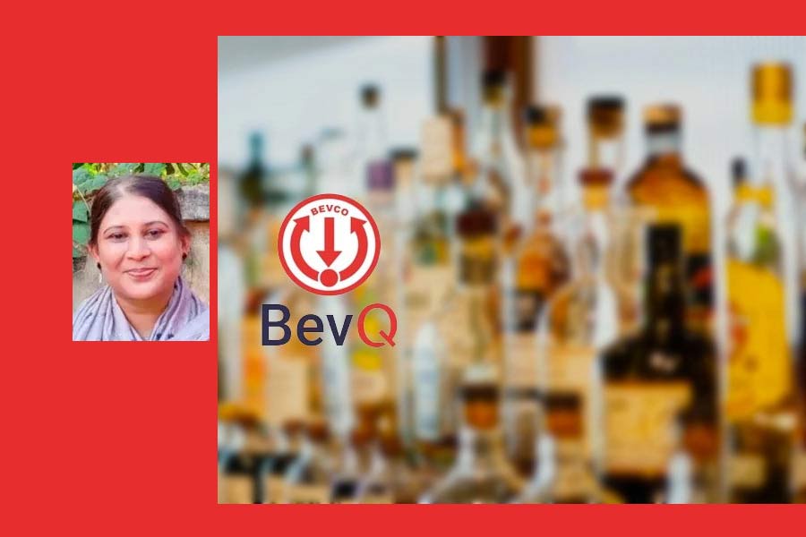 k-rasha-bevco അനധികൃത സ്വത്ത് സമ്പാദനത്തിന് സസ്പെൻഡ് ചെയ്യപ്പെട്ട ബെവ്കോ റീജിയണൽ മാനേജറെ തിരിച്ചെടുത്തു.