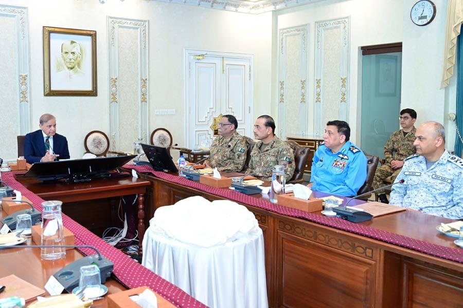 മറുപടിയുമായി പാക്കിസ്ഥാൻ; വ്യോമപാത അടച്ചു, സൈന്യം സജ്ജമെന്നും മുന്നറിയിപ്പ്.