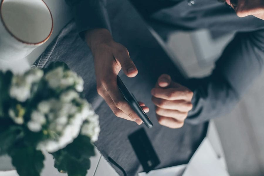 വനിതാ സഹപ്രവർത്തകയുടെ ഫോൺ ചോർത്തി; മലയാളി സിബിഐ ഇൻസ്പെക്ടറെ സർവീസിൽ നിന്ന് പുറത്താക്കി