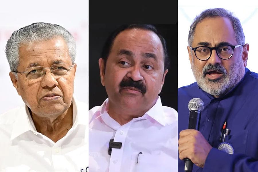 pinarayi-satheeshan-rajeev- പിണറായി വിജയന് മുഖ്യമന്ത്രി സ്ഥാനത്ത് തുടരാൻ അർഹതയില്ലെന്ന് പ്രതിപക്ഷം