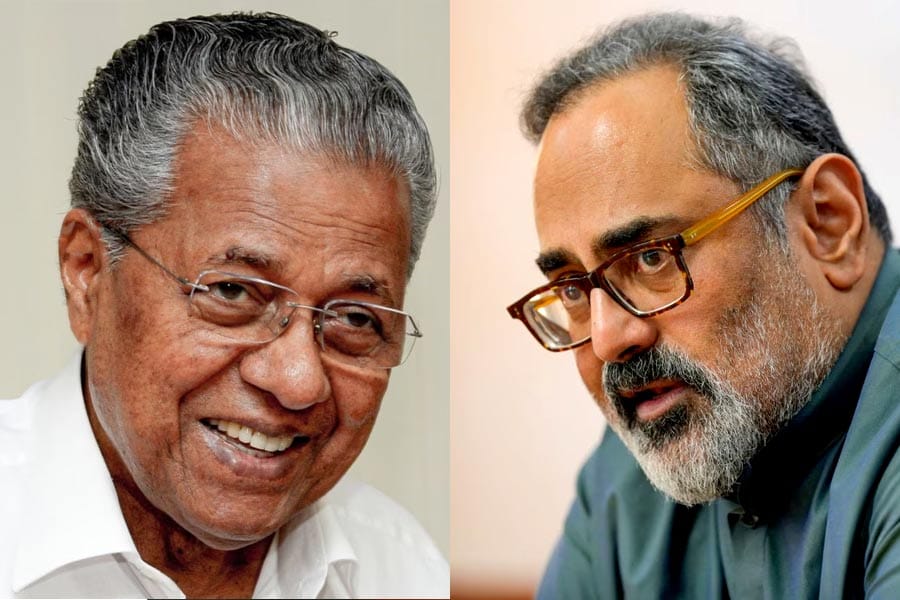 pinarayi-vijayan-rajeev-cha കുരുത്തോല പ്രദക്ഷിണത്തിന് അനുമതി നിഷേധിച്ചത് പ്രതിഷേധാര്ഹമെന്ന് മുഖ്യമന്ത്രി; സുരക്ഷയുടെ ഭാഗമായി എന്ന് രാജീവ് ചന്ദ്രശേഖർ