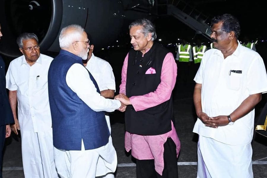 വിഴിഞ്ഞം കമ്മിഷനിങ്; പ്രധാനമന്ത്രി തിരുവനന്തപുരത്തെത്തി