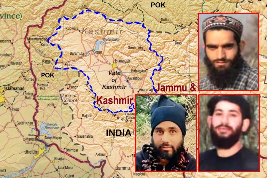പഹൽഗാം ഭീകരാക്രമണത്തിന് സഹായം നൽകിയ ആസിഫ് ഷെയ്ഖ് അടക്കം 3 ഭീകരരെ സൈന്യം വധിച്ചു