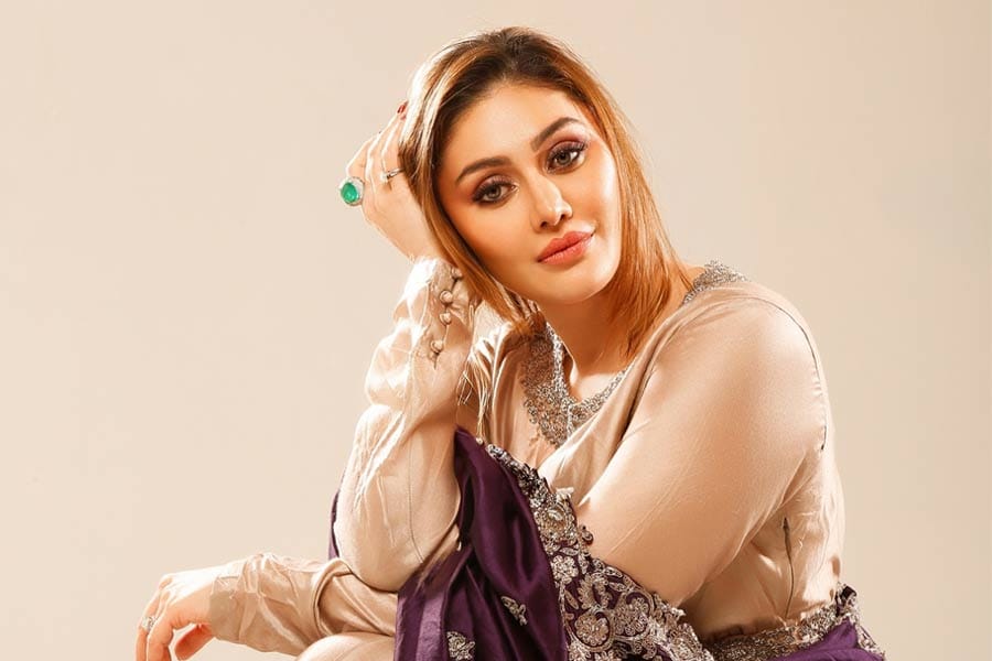 ബോളിവുഡ് നടി ഷെഫാലി ജരിവാല അന്തരിച്ചു; മരണകാരണം വ്യക്തമല്ലെന്ന് പൊലീസ്.