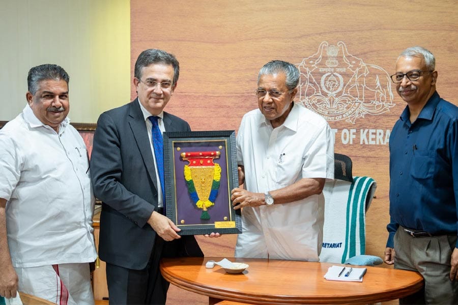 ഫ്ര‍ഞ്ച് അംബാസിഡർ തിയെറി മതൗ മുഖ്യമന്ത്രിയുമായി കൂടിക്കാഴ്ച നടത്തി