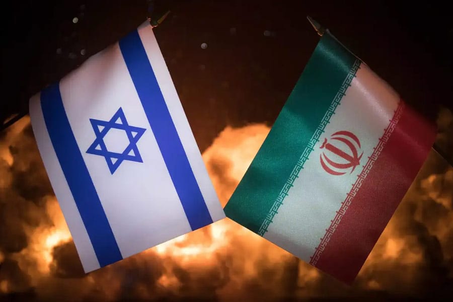 ഇറാൻ മിസൈൽ ആക്രമണത്തിൽ ടെൽ അവീവിലെ യു എസ് എംബസിക്കു നാശനഷ്ടം; ഇരുഭാഗത്തും മരണസംഖ്യ ഉയരുന്നു.