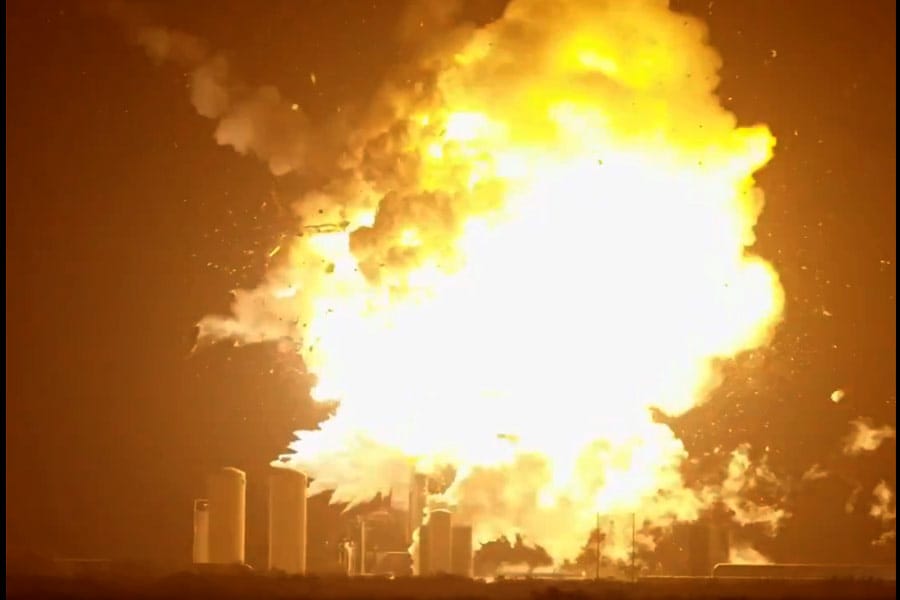 സ്‌പേസ് എക്‌സിന്റെ സ്റ്റാര്‍ഷിപ്പ് റോക്കറ്റ് പൊട്ടിത്തെറിച്ചു; അപകടം പരീക്ഷണ ആസ്ഥാനമായ സ്റ്റാര്‍ബേസില്‍