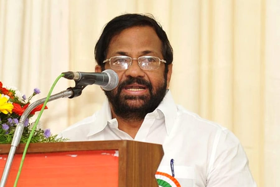 palode-ravi എൽഡിഎഫ് വീണ്ടും അധികാരത്തിലേറുമെന്ന വിവാദ ഫോൺ സംഭാഷണത്തിന് പിന്നാലെ ഡിസിസി പ്രസിഡൻ്റ് പാലോട് രവി രാജിവെച്ചു.