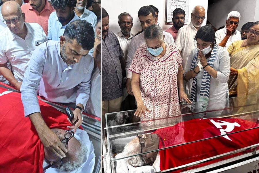 vs-achuthanandhan കേരളത്തിൽ ഇന്ന് പൊതു അവധി, മൂന്നുദിവസത്തെ ദുഃഖാചരണം.