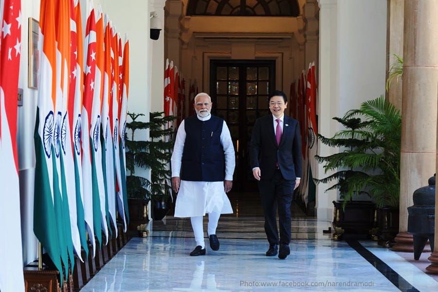 മലാക്ക കടലിടുക്ക് നിരീക്ഷിക്കാൻ ഇനി ഇന്ത്യയും; സിംഗപ്പൂരുമായി പ്രതിരോധ കരാറുകളിൽ ഒപ്പുവെച്ചു.