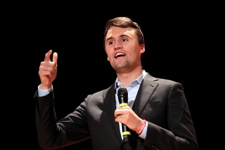 യുഎസ് പ്രസിഡൻ്റ് ഡോണൾഡ് ട്രംപിന്റെ വിശ്വസ്തൻ ചാർലി കിർക്ക് വെടിയേറ്റ് മരിച്ചു.