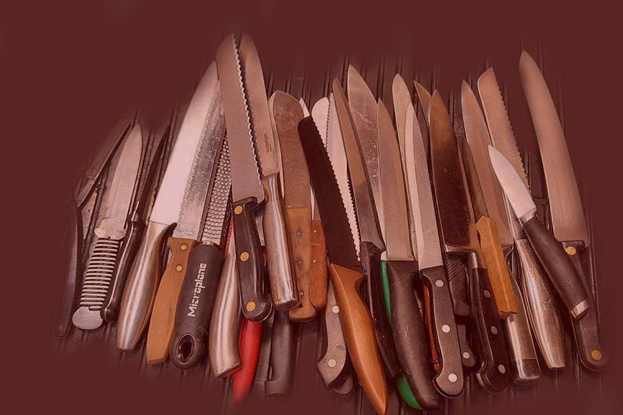 knfie-and-swords വിക്ടോറിയൻ പോലീസ് നടത്തുന്ന പരിശോധനകളുടെ ഭാഗമായി പിടിച്ചെടുത്ത മാരകായുധങ്ങളുടെ എണ്ണത്തിൽ റെക്കോർഡ് വർദ്ധന