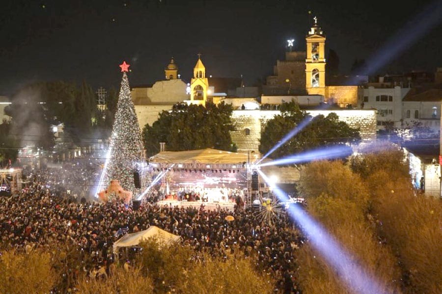 രണ്ട് വർഷത്തെ ഇടവേളയ്ക്ക് ശേഷം ബെത്ലഹേം വീണ്ടും ക്രിസ്തുമസ് ദീപങ്ങളാൽ അലംകൃതമായി.