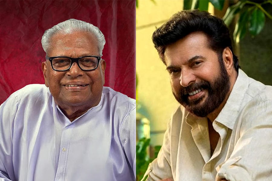 വിഎസ് അച്യുതാനന്ദന് പത്മവിഭൂഷൺ, മമ്മൂട്ടിയ്ക്ക് പത്മഭൂഷൺ