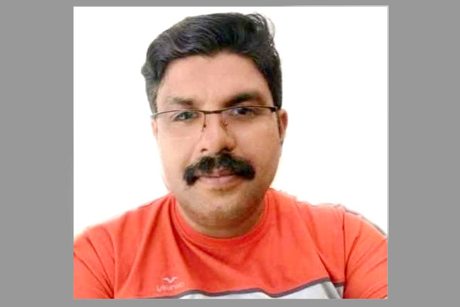 deepak ദീപക്കിന്റെ മരണം: അന്വേഷണത്തിന് ഉത്തരവിട്ട് മനുഷ്യാവകാശ കമ്മിഷൻ; യുവതിക്കെതിരെ വ്യാപക വിമര്ശനം.