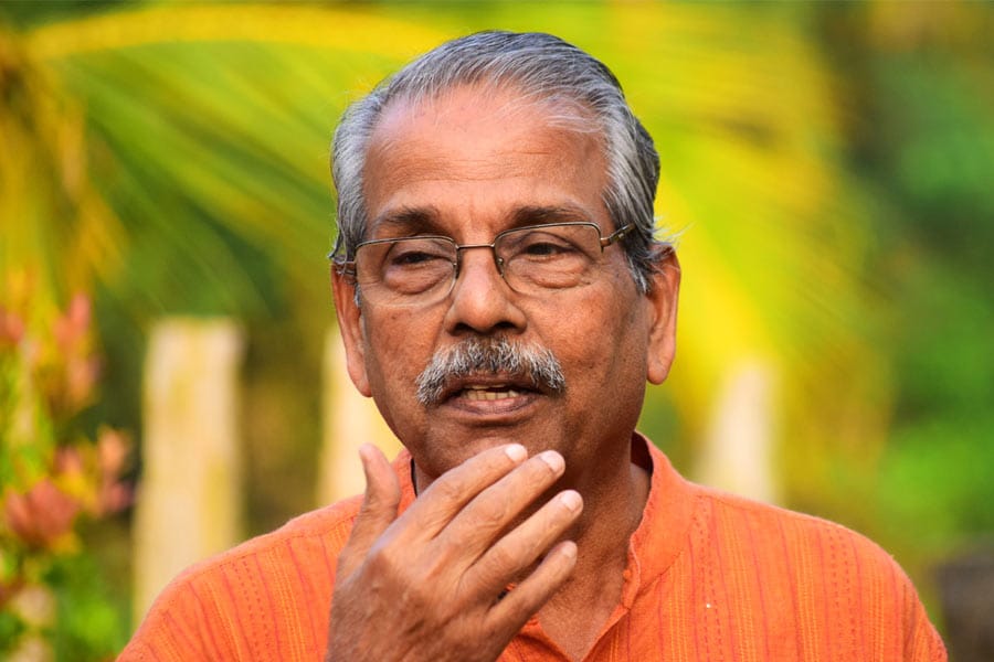 'ചക്കുപുരയിൽ രാധാകൃഷ്ണൻ' എന്ന സി. രാധാകൃഷ്ണൻ മലയാളത്തിലെ മുൻ നിരയിലുള്ള നോവലിസ്റ്റ് കഥാകൃത്ത് ചലച്ചിത്രകാരൻ എന്നീ നിലകളിൽ ആണ് നാം അറിയുന്നത്.