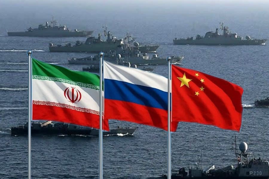 iran-russia-china-naval-exe അമേരിക്കയുടെ സമ്മർദ്ദങ്ങൾക്കിടെ ഇറാൻ റഷ്യ ചൈന സംയുക്ത നാവിക അഭ്യാസം; ആക്രമിച്ചാൽ ശക്തമായി തിരിച്ചടിക്കുമെന്ന് ആവർത്തിച്ച് ഖൊമേനി.