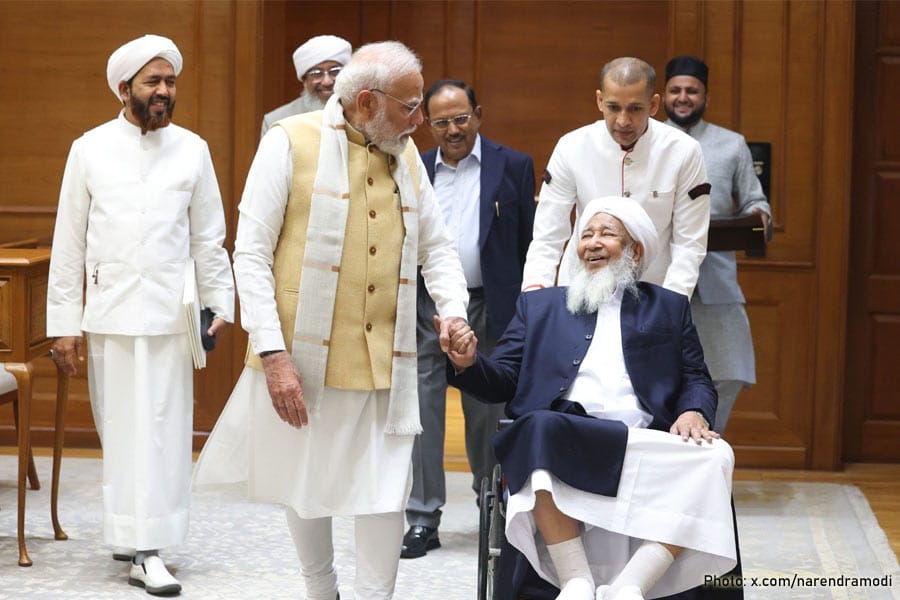 kanthapuram-meets-modi കാന്തപുരം എ.പി അബൂബക്കർ മുസ്ലിയാർ പ്രധാനമന്ത്രിയുമായി കൂടിക്കാഴ്ച നടത്തി