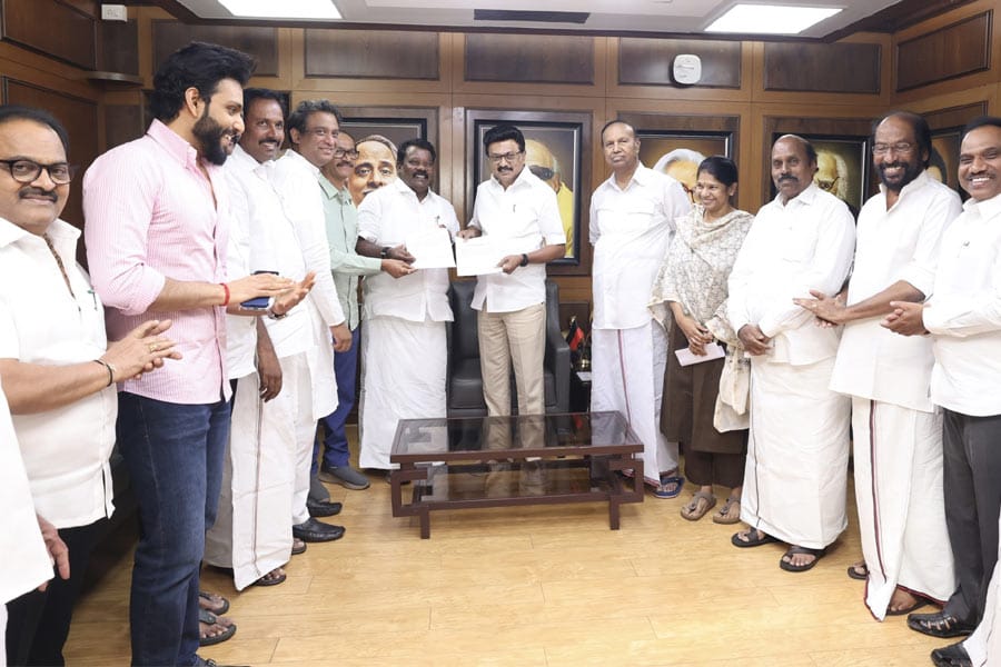 dmk-congress-seat-share-tam തമിഴ്നാട്ടില് ഡിഎംകെ-കോണ്ഗ്രസ് സീറ്റ് ധാരണയായി; കോണ്ഗ്രസ് 28 സീറ്റില് മത്സരിക്കും.