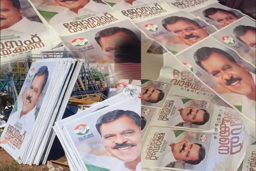joseph-vazhakan-election-fl പോസ്റ്ററുകളും ഫ്ളക്സുകളും അടിച്ചത് വെറുതെയായി; സീറ്റ് കിട്ടാത്തതിൽ നിരാശയെന്ന് ജോസഫ് വാഴയ്ക്കൻ