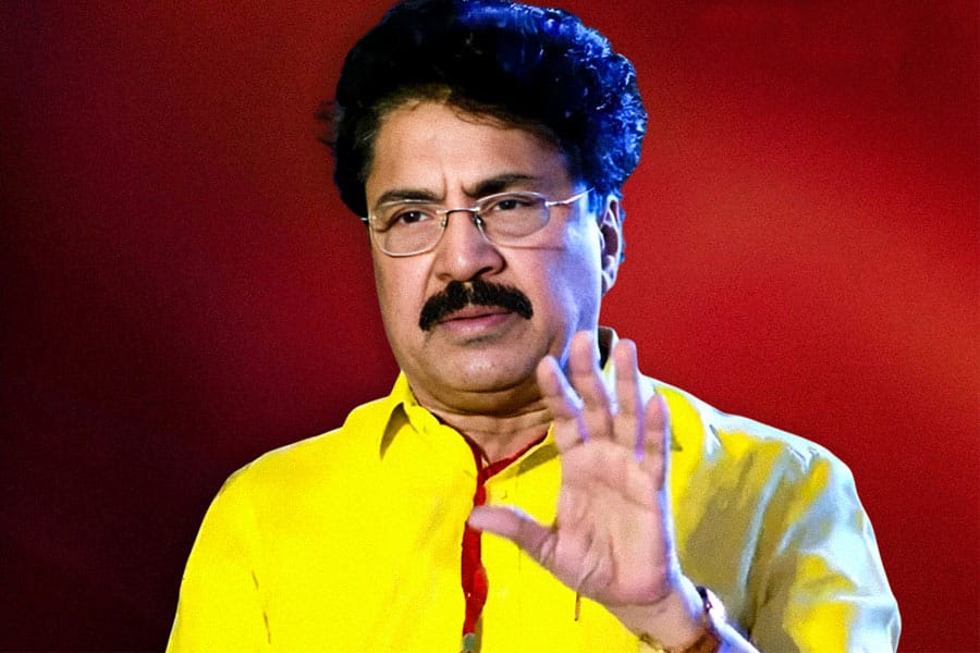 വിമത കൺവെൻഷനിൽ പങ്കെടുത്തതിന് തൊട്ടുപിന്നാലെ പികെ ശശിയെ പുറത്താക്കി സിപിഎം