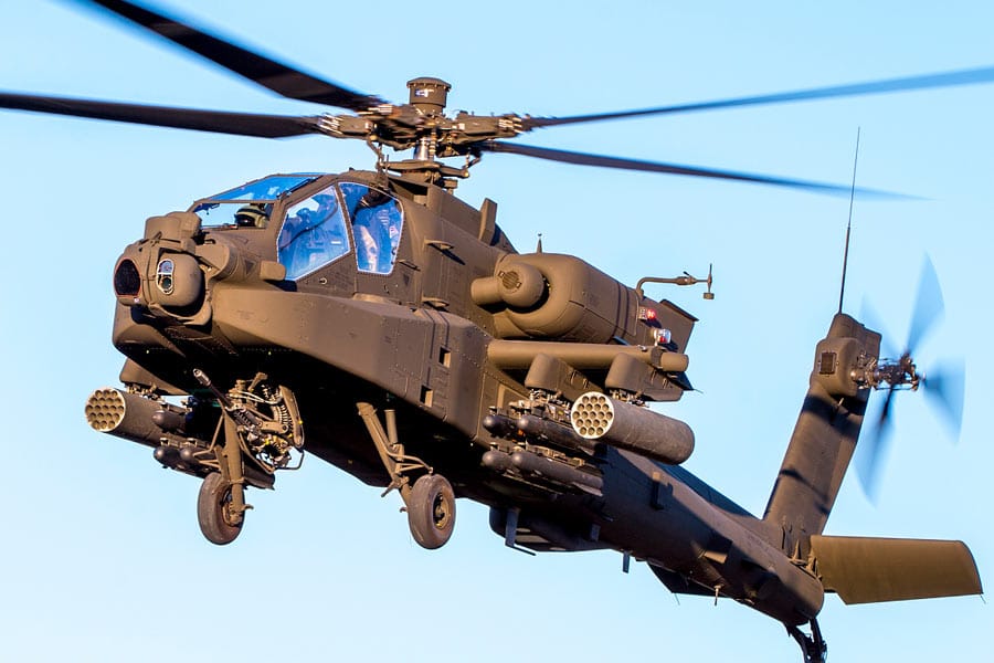 AH-64E-Apache-attack-helico ഇന്ത്യൻ സേനയുടെ ആയുധ ശേഷി വർദ്ധിപ്പിക്കുന്ന അതിനിർണായകമായ രണ്ട് വന് പ്രതിരോധ കരാറുകൾക്ക് അനുമതി നൽകി യുഎസ് ഭരണകൂടം.