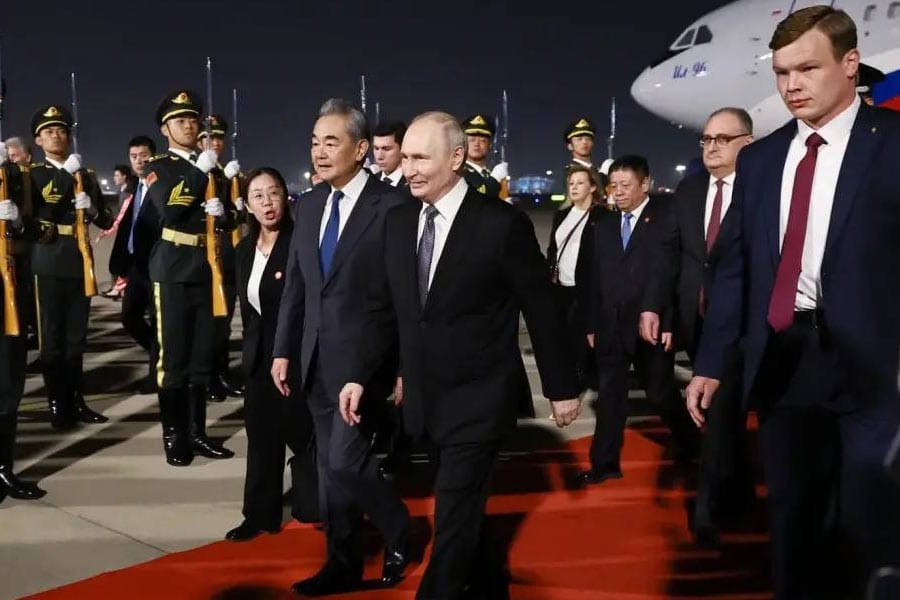 putin-in-china ട്രംപിന് പിന്നാലെ റഷ്യൻ പ്രസിഡന്റ് വ്ളാഡിമിർ പുട്ടിൻ ചൈനയിൽ