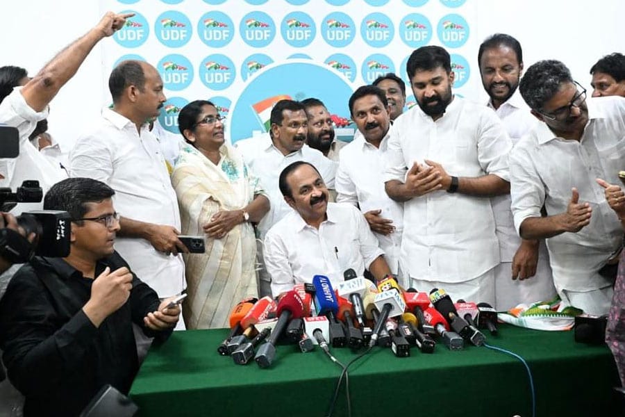 satheeshan-press-meet 'രമേശ് ചെന്നിത്തല എന്റെ നേതാവ്, വേണുഗോപാൽ നൽകിയത് പൂർണ പിന്തുണ’ വി ഡി സതീശൻ