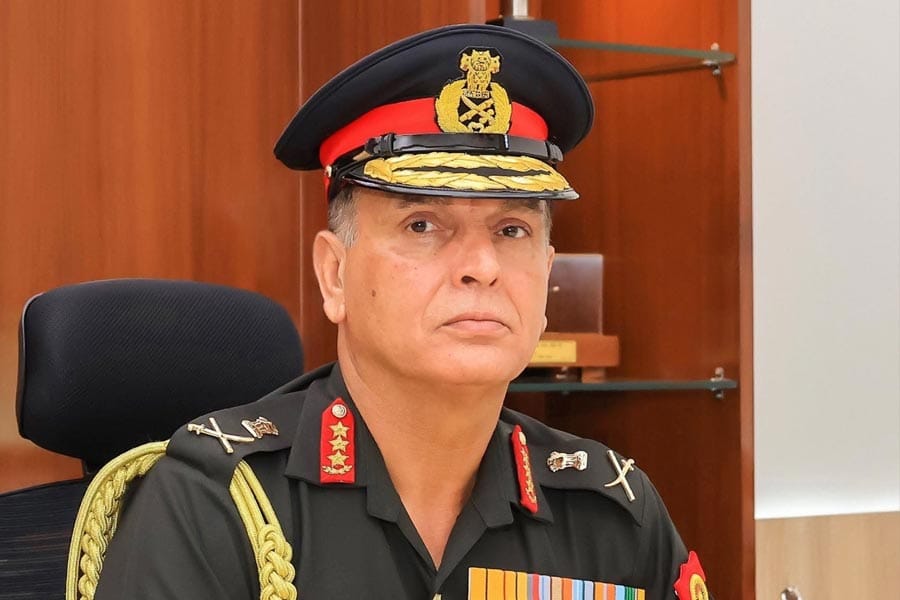 Lieutenant-General-Dhiraj-S ലഫ്റ്റനന്റ് ജനറൽ ധീരജ് സേത്ത് പുതിയ കരസേനാ മേധാവി