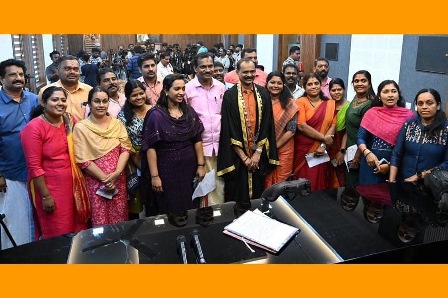 councillers-bjp-tvm തിരുവനന്തപുരം കോർപ്പറേഷനിലെ 19 ബിജെപി കൗൺസിലർമാർ വീണ്ടും സത്യപ്രതിജ്ഞ ചെയ്തു.