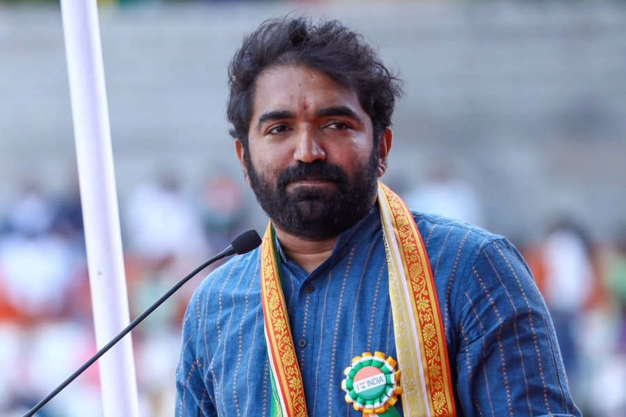 chandy oommen മൂന്നോ നാലോ വർഷം തരണം, പുതുപ്പള്ളിയിൽ അന്താരാഷ്ട്ര നിലവാരമുള്ള ക്രിക്കറ്റ് സ്റ്റേഡിയം നിർമ്മിക്കും: ചാണ്ടി ഉമ്മൻ