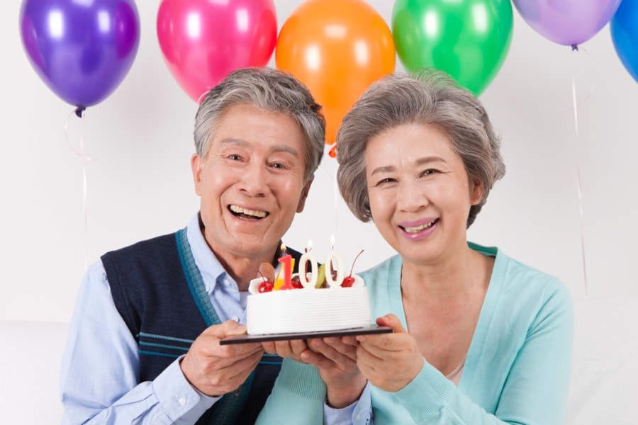 centenarians in Japan ജപ്പാനില് നൂറുവയസ്സ് പിന്നിട്ടവരുടെ എണ്ണം ഒരു ലക്ഷം കടന്നു; 88 ശതമാനവും സ്ത്രീകള്.