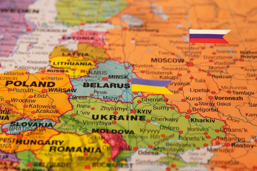 ukraine russia europe war മോസ്കോയെ വിറപ്പിച്ച് യുക്രെയ്ൻ്റെ വൻ ആക്രമണം; ആയിരത്തിലേറെ ഡ്രോണുകൾ ഉപയോഗിച്ചു; യൂറോപ്യൻ രാജ്യങ്ങൾ കനത്ത ജാഗ്രതയിൽ