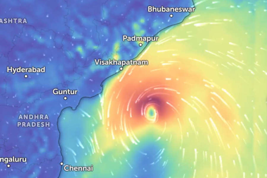 arnab cyclone ആന്ധ്രാപ്രദേശിനെയും ഒഡിഷയെയും ഭീതിയിലാഴ്ത്തി 'അർണബ്' ചുഴലിക്കാറ്റ് തീരത്തേക്ക് അടുക്കുന്നു.