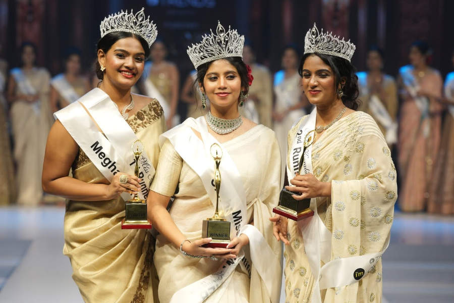 മിസ് കേരള 2026 കിരീടം പെരിന്തൽമണ്ണ സ്വദേശിനി ചിത്രാംബരിക്ക്; ഫസ്റ്റ് റണ്ണറപ്പായി മേഘ മരിയ ജോസ്